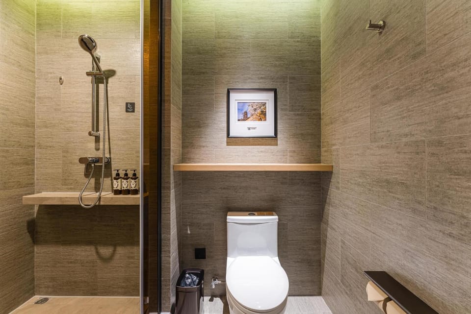 Atour Hotel Nanjing Xianlin Center Jinying Plaza Hotel in Nanjing