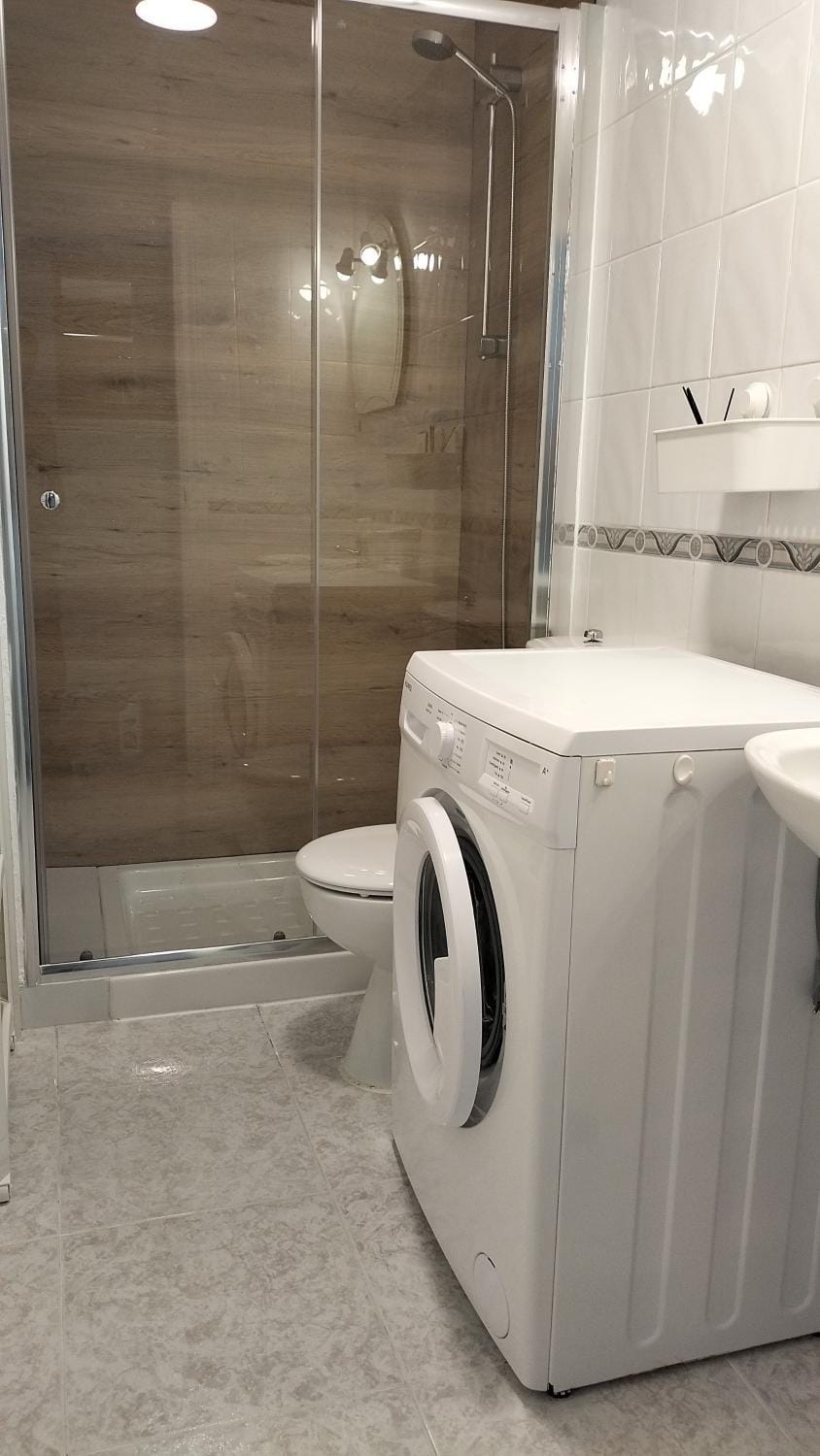 Shower, Toilet, Bathroom, washing machine