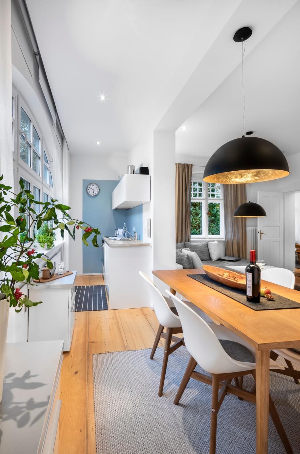 Property building, Kitchen or kitchenette, Living room