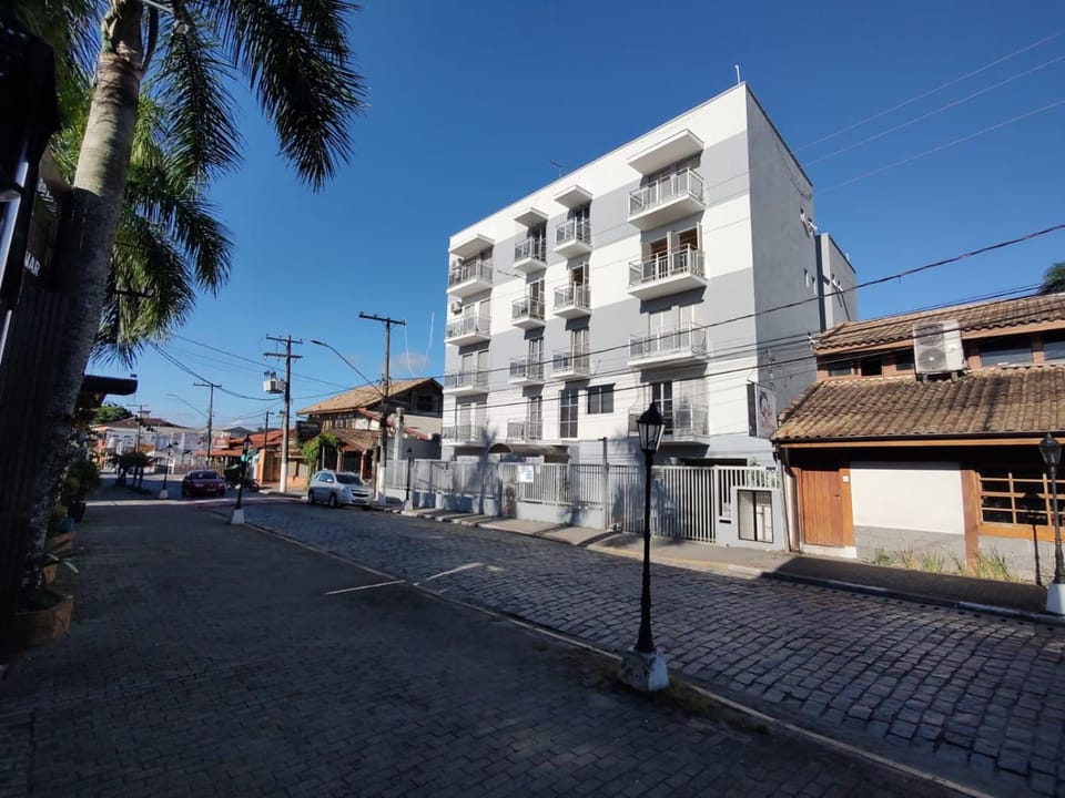 Agito e Sossego na Rua mais Charmosa de Ubatuba pelo GOOGLE Apartment in Ubatuba