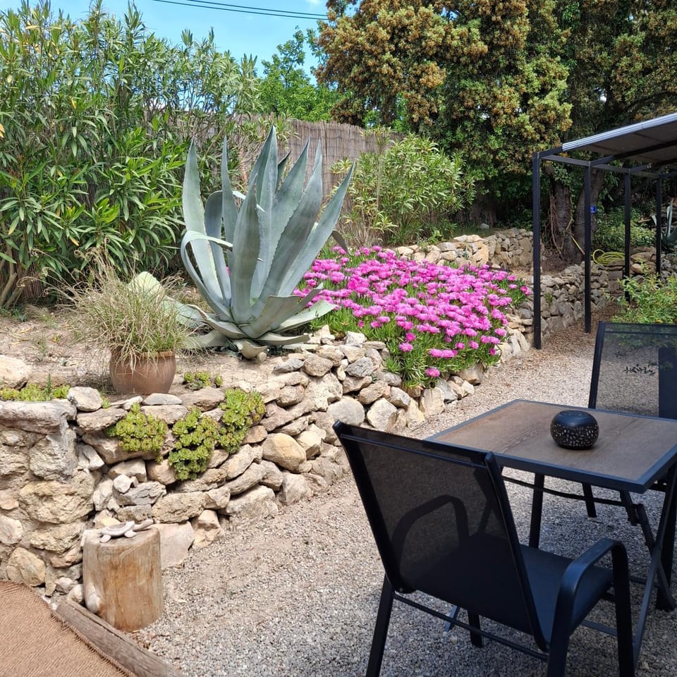 La Micocoule Bed and Breakfast in Lambesc