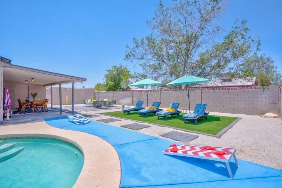 Fab PHX Getaway w/ Pool & Fire Pit House in Phoenix