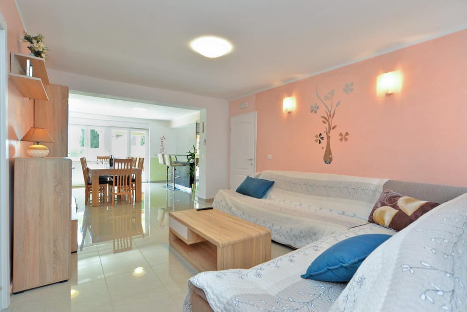 Villa Valbandon 1719 House in Fažana