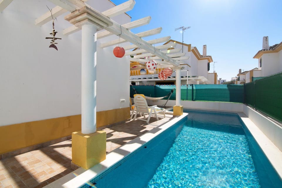 Property building, Swimming pool