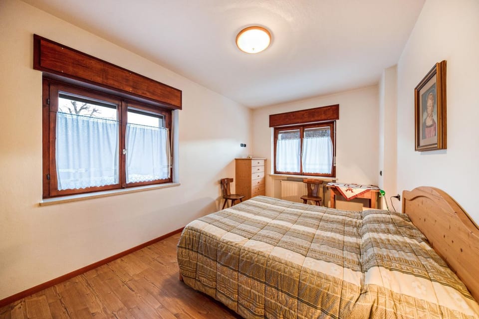 Property building, Living room, Bedroom