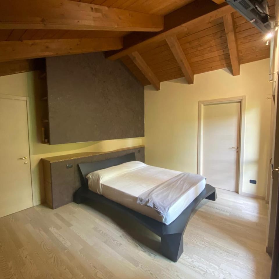 Villa Fiesta Bed and Breakfast in Province of Lecco