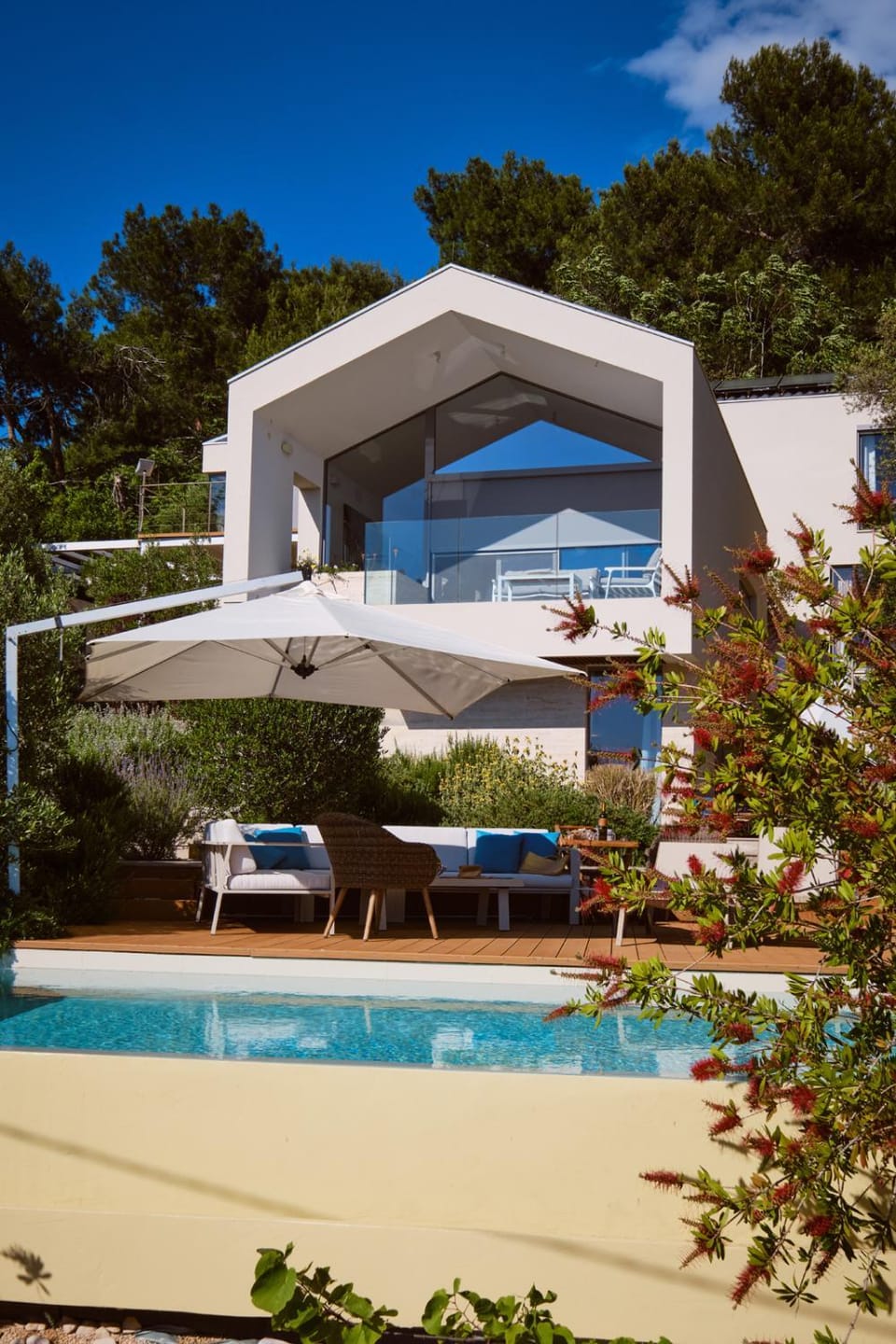 Property building, Swimming pool