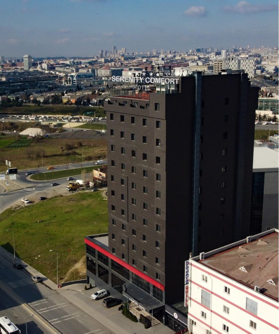 Property building, Day, Neighbourhood, Bird's eye view, City view, Street view, Location, Parking