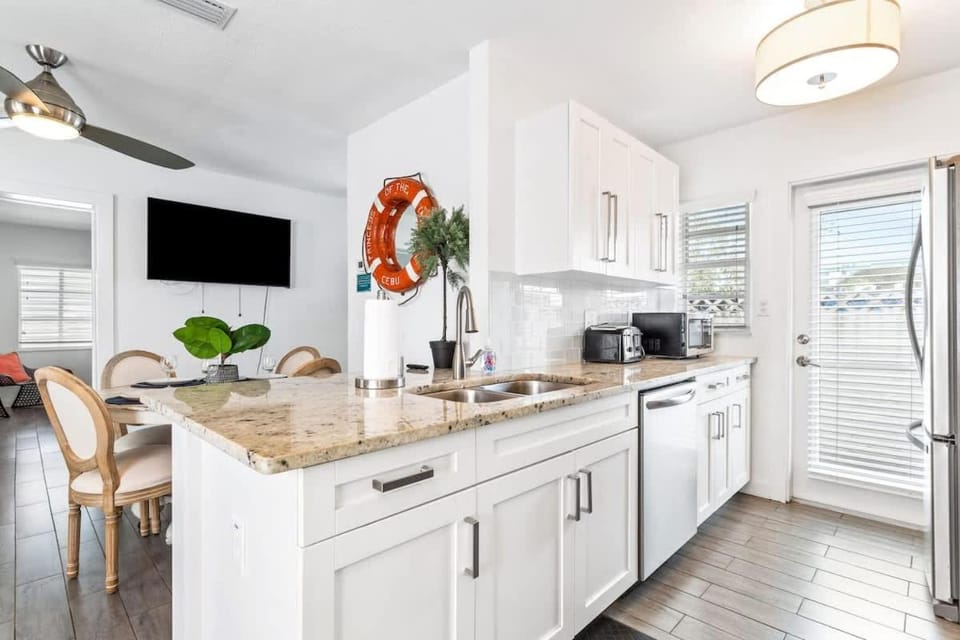 3 Palms Beach House House in Indian Rocks Beach