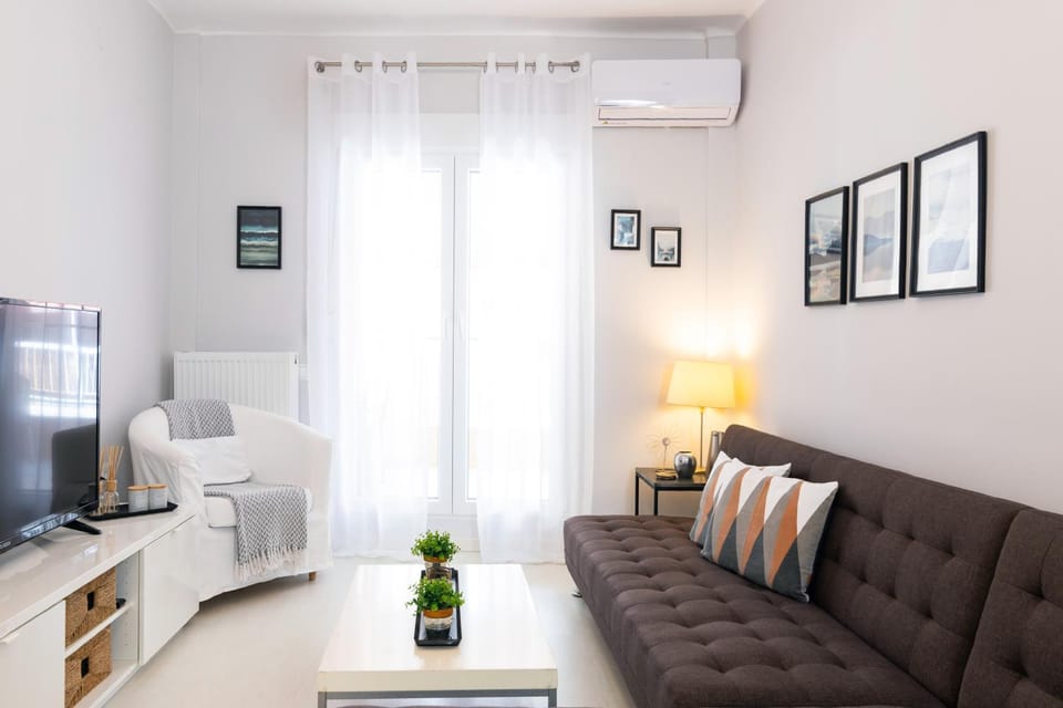 TV and multimedia, Living room, air conditioner