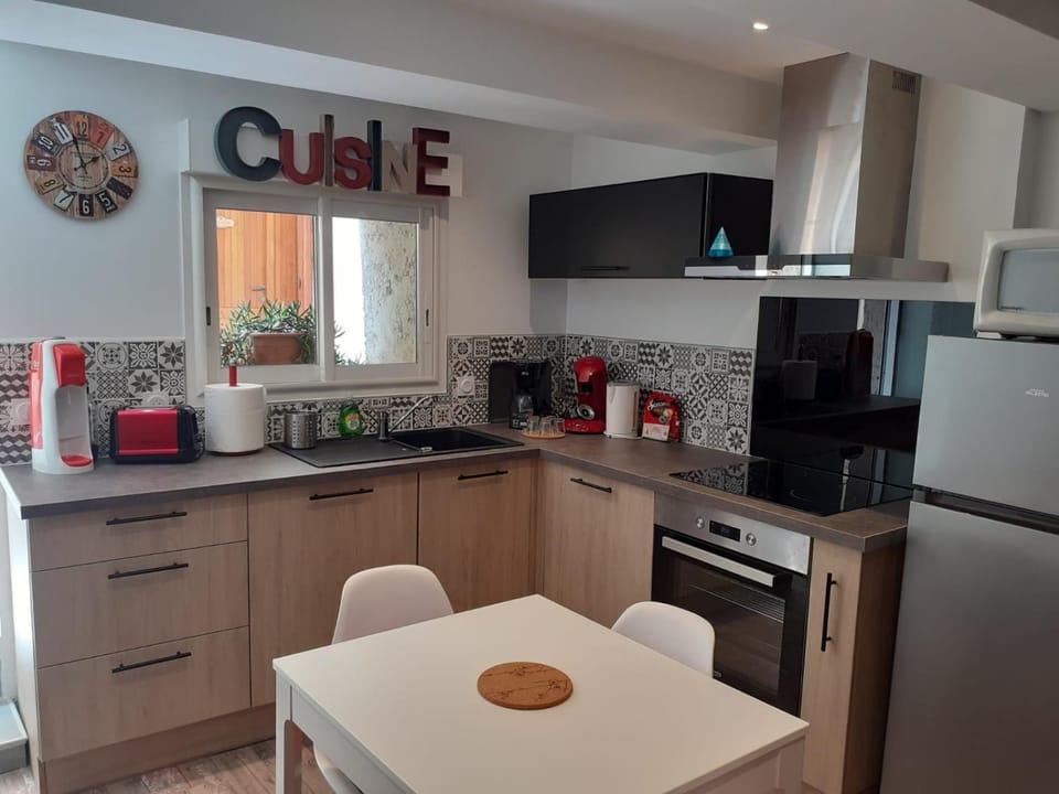 chez le tit Apartment in Mèze