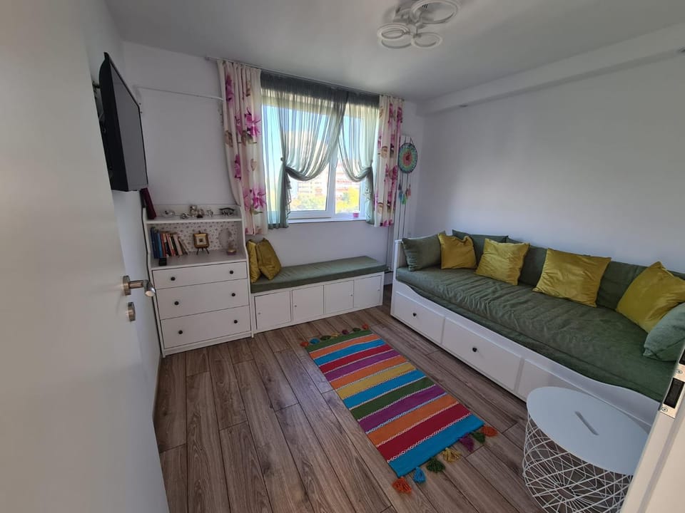 Living room, Bedroom
