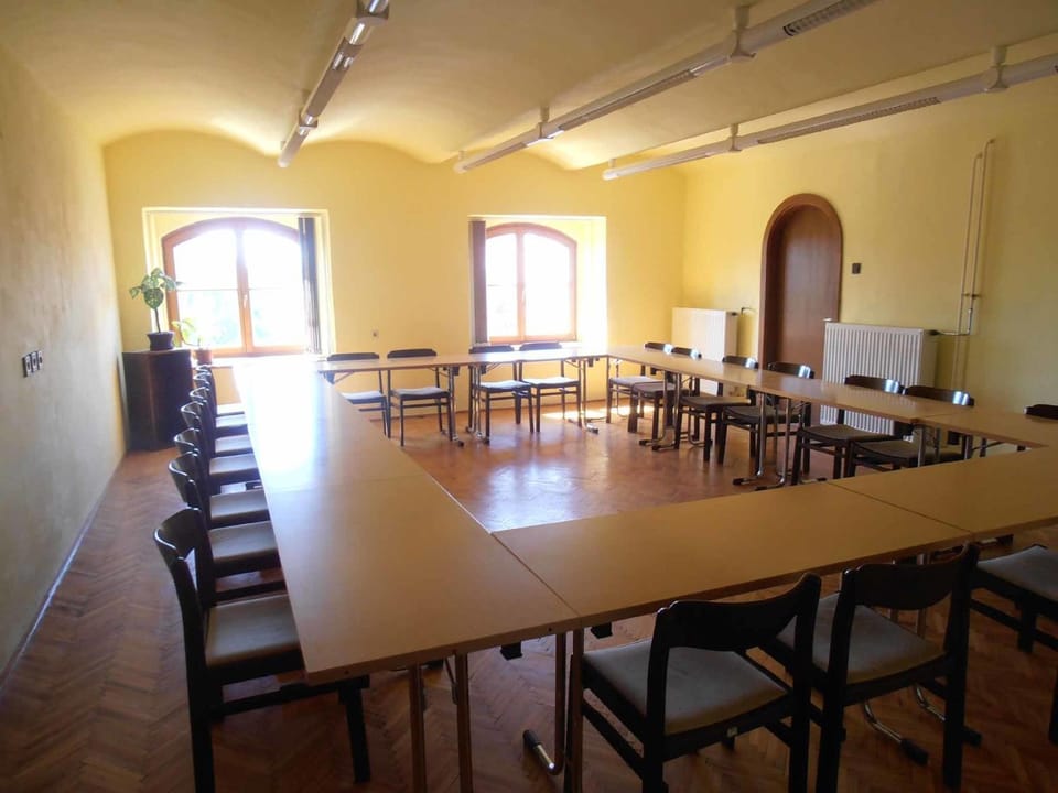 Meeting/conference room