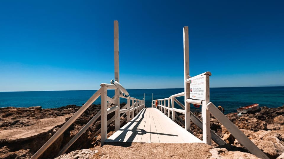 Sea view, Area and facilities