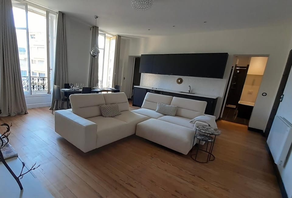 Living room, kitchen
