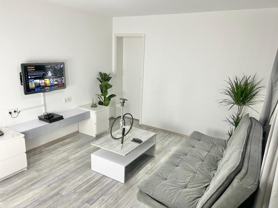 Wohnen direkt an der Rheinpromenade mit Whirlpool und Sauna House in North Rhine-Westphalia