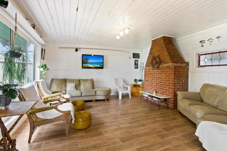 26 Church - Charming Cottage in Lakes Entrance House in Lakes Entrance