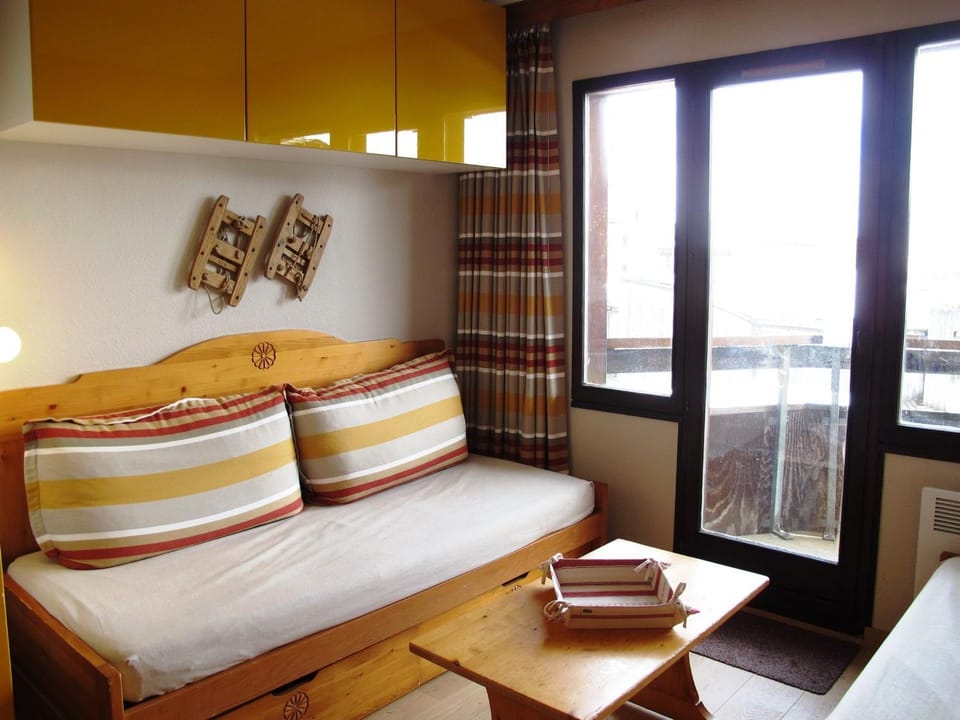 Studio cabine rénové avec balcon exposé Sud, à Avoriaz - FR-1-634-30 Cabin in Avoriaz