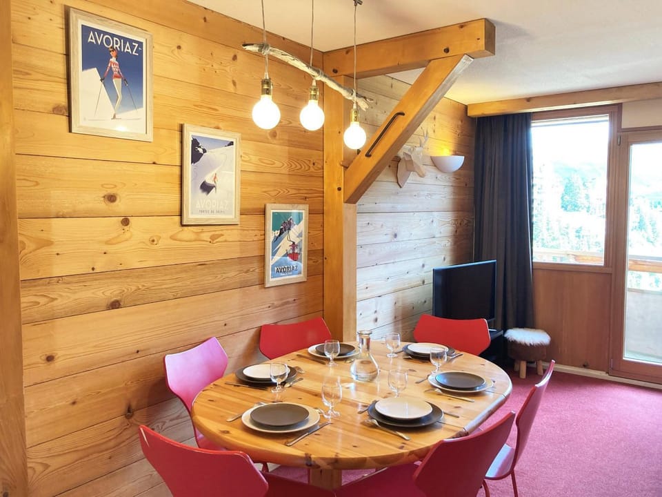 Duplex 2 pièces cabine avec balcon sud, accepte animaux - FR-1-634-60 Cabin in Avoriaz