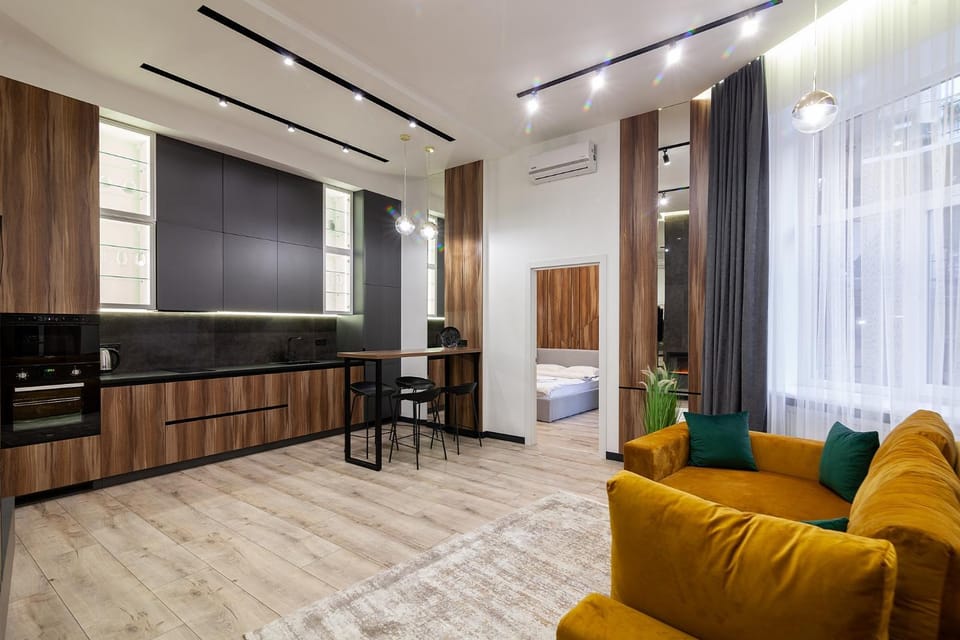 Royal apartment on Leontovicha 7/2 Apartment in Lviv