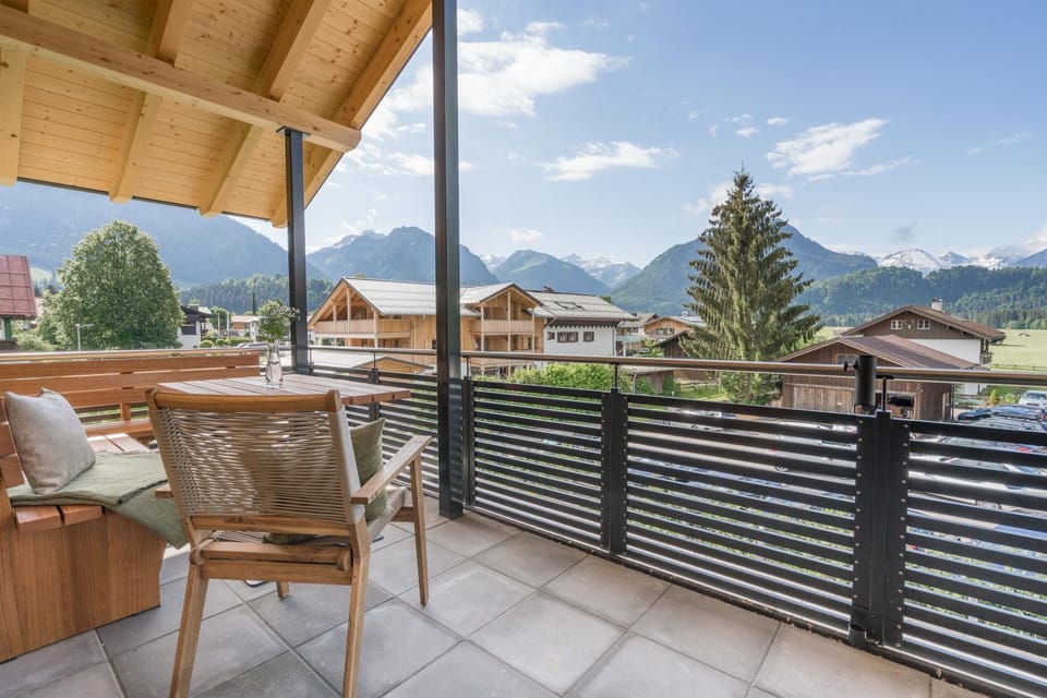 Day, Natural landscape, View (from property/room), Balcony/Terrace, Mountain view