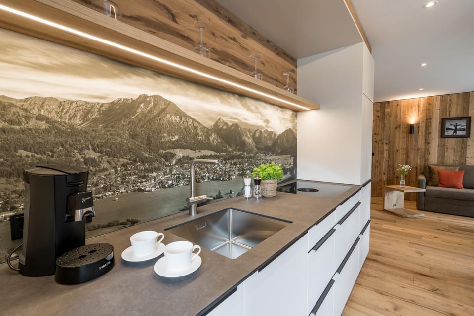 Coffee/tea facilities, Kitchen or kitchenette