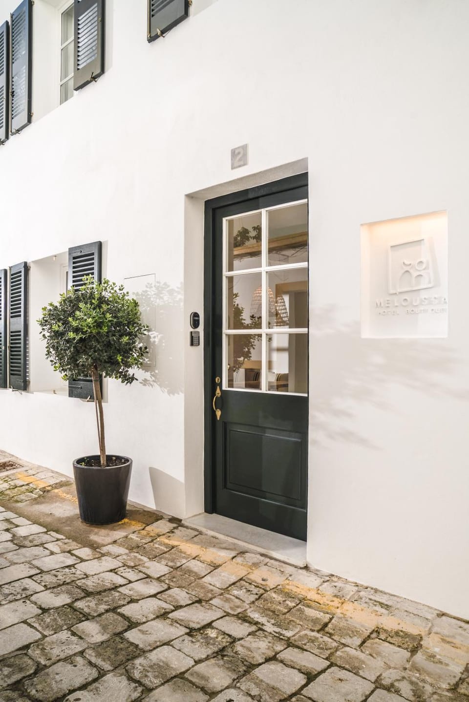 Property building, Facade/entrance