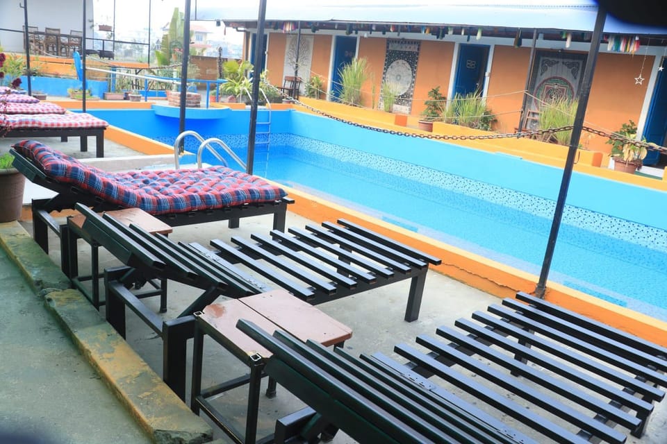 Pool view, Swimming pool, sunbed