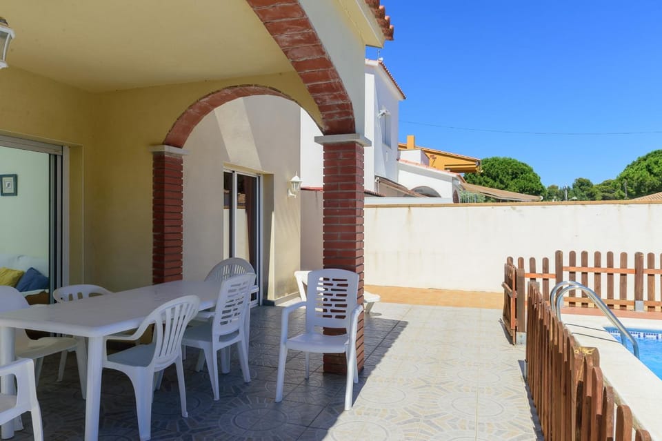 Costabravaforrent Ricardell House in L'Escala