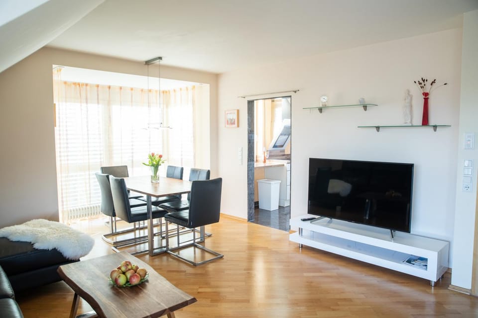 Ferienwohnung Ella Apartment in Friedrichshafen