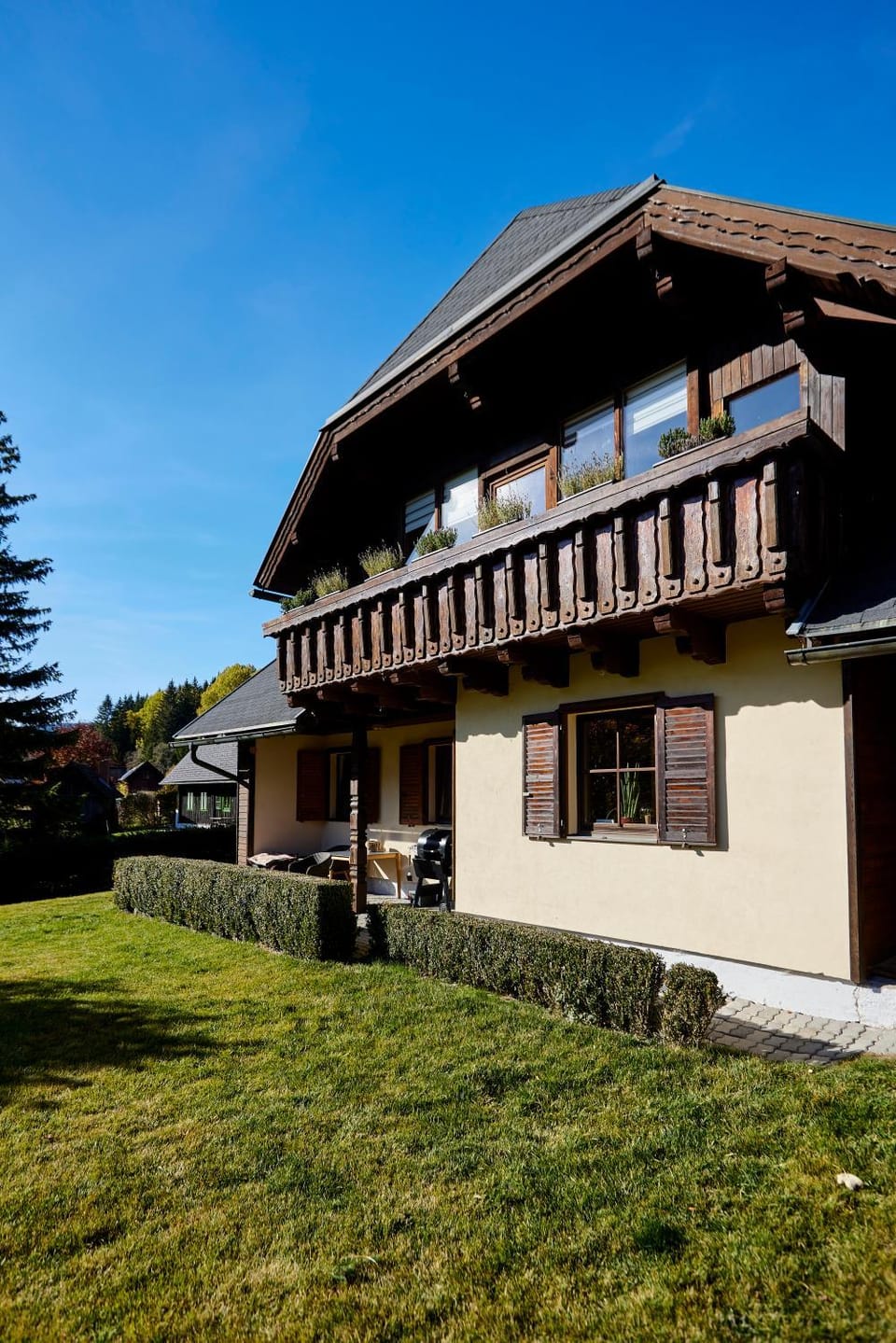 Property building, Garden