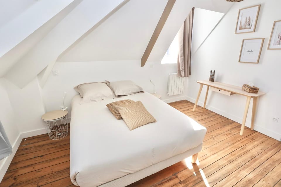 Napoléon Gare 7 T2 Dernier Etage ByLocly Apartment in Brittany