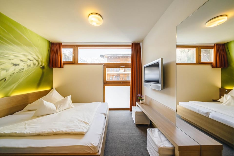 View (from property/room), Photo of the whole room, Bedroom
