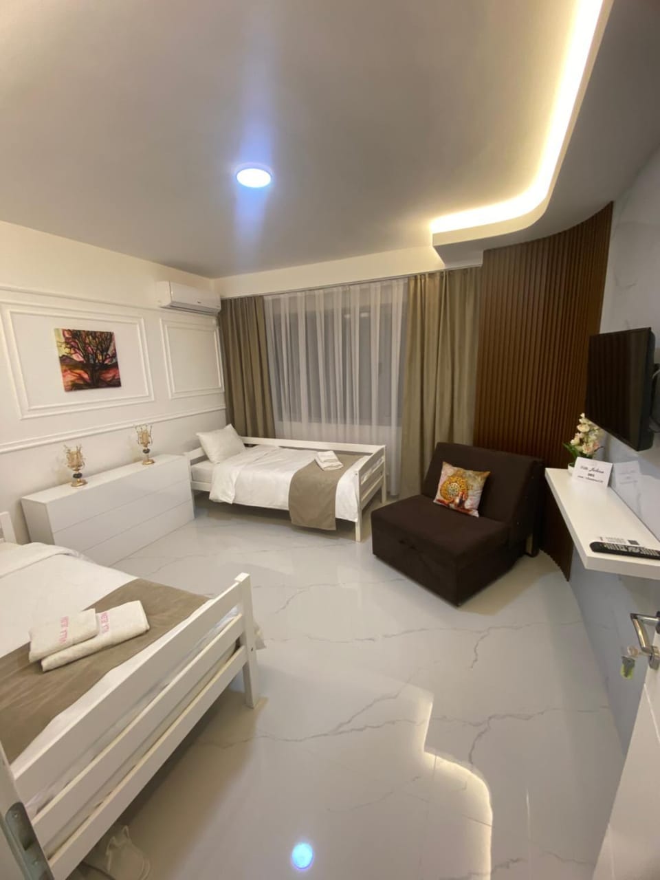 Photo of the whole room