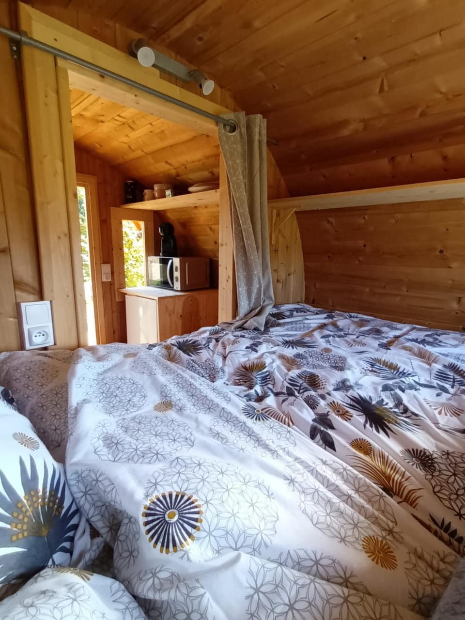Les Cabanes d'Hérande Campground/ 
RV Resort in Grand Est