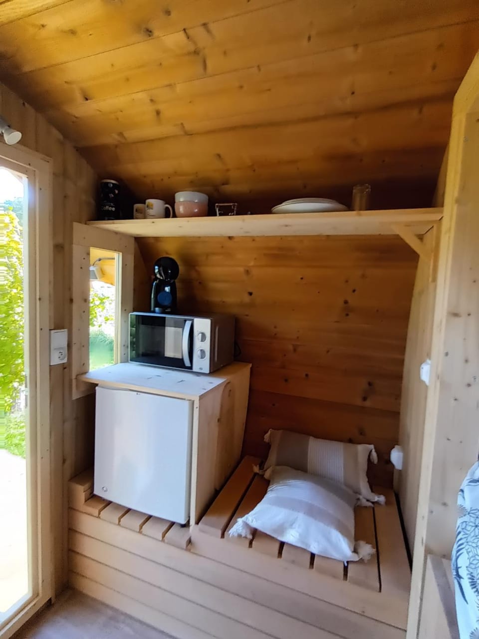 Les Cabanes d'Hérande Campground/ 
RV Resort in Grand Est