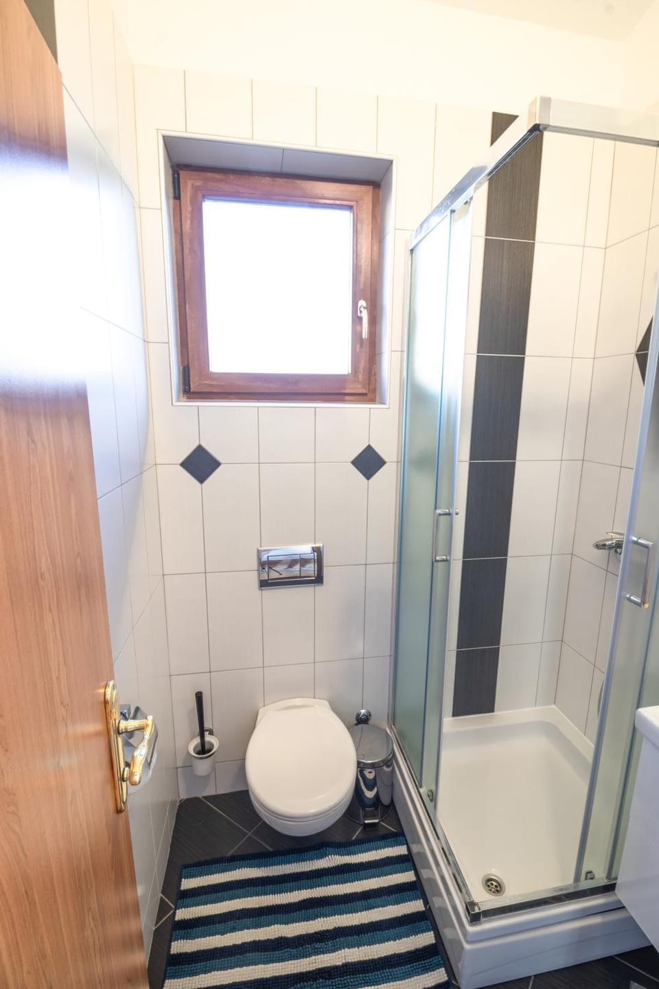 Apartments Dujmovic with Terrace Apartment in Lika-Senj County