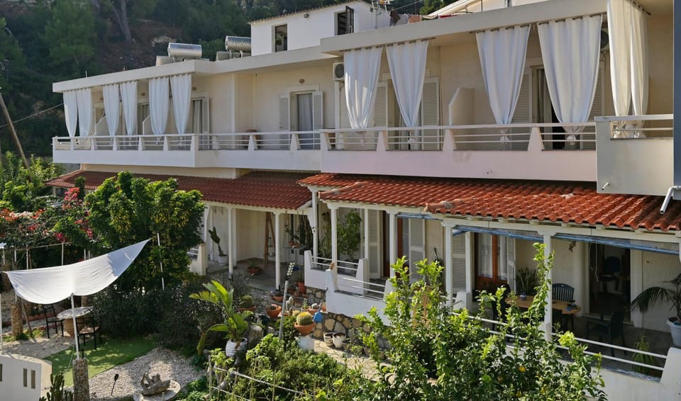 Gioula's Residence Apartment hotel in Sporades, Greece