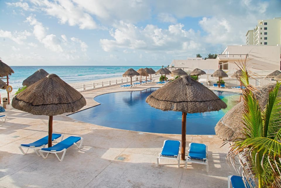 Beach, Pool view, Swimming pool