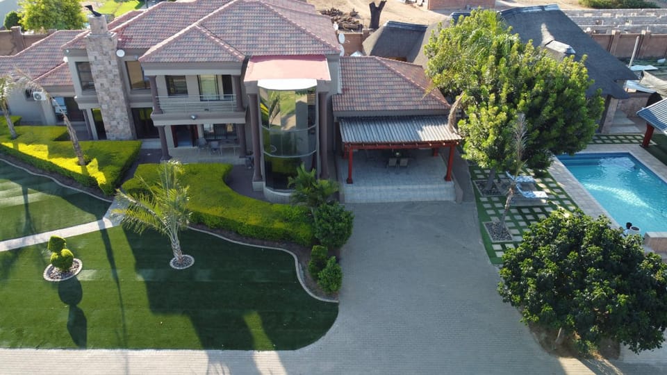 Honolulu Lifestyle Guesthouse and Spa Bed and Breakfast in South Africa