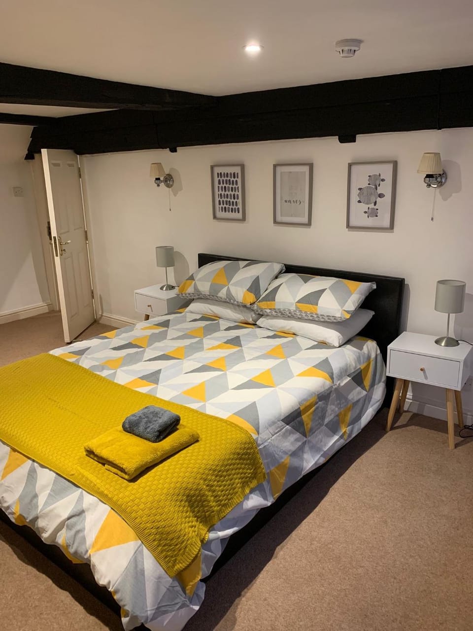 The Coach House Apartment hotel in Salisbury