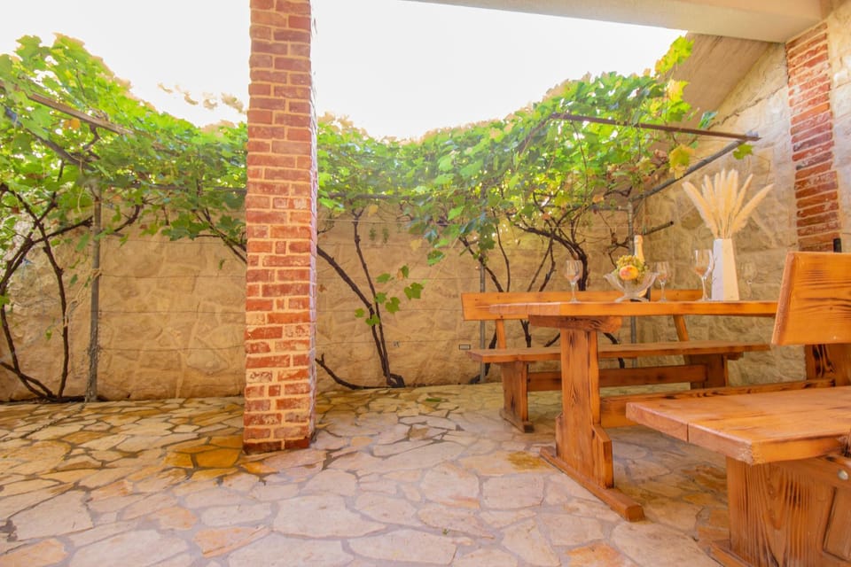 Patio, BBQ facilities, Balcony/Terrace