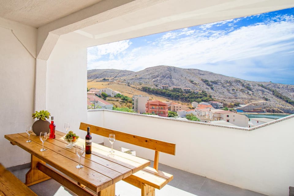 Balcony/Terrace, Balcony/Terrace, Mountain view, Sea view