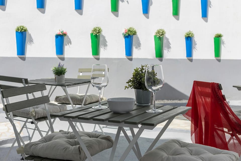 Balcony/Terrace, Living room, Seating area, Dining area