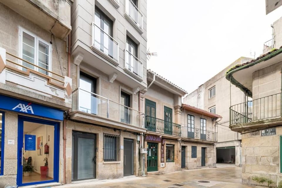 Apartamento Casa da barbeira Apartment in Cangas