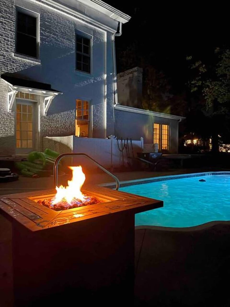 909 & Vine Photo Worthy Home With Pool House in Illinois