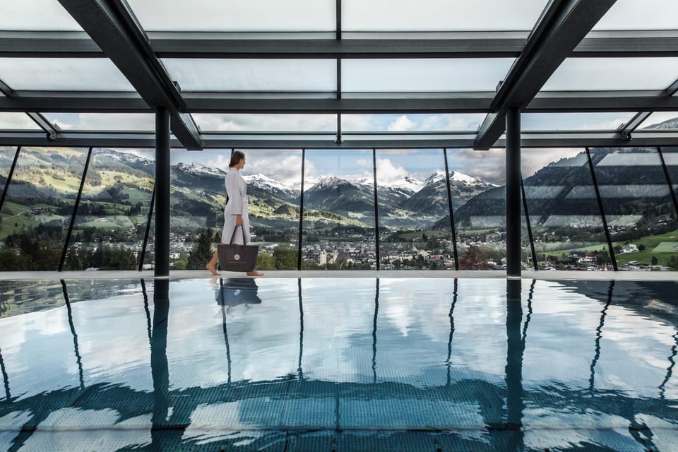 Pool view, Swimming pool