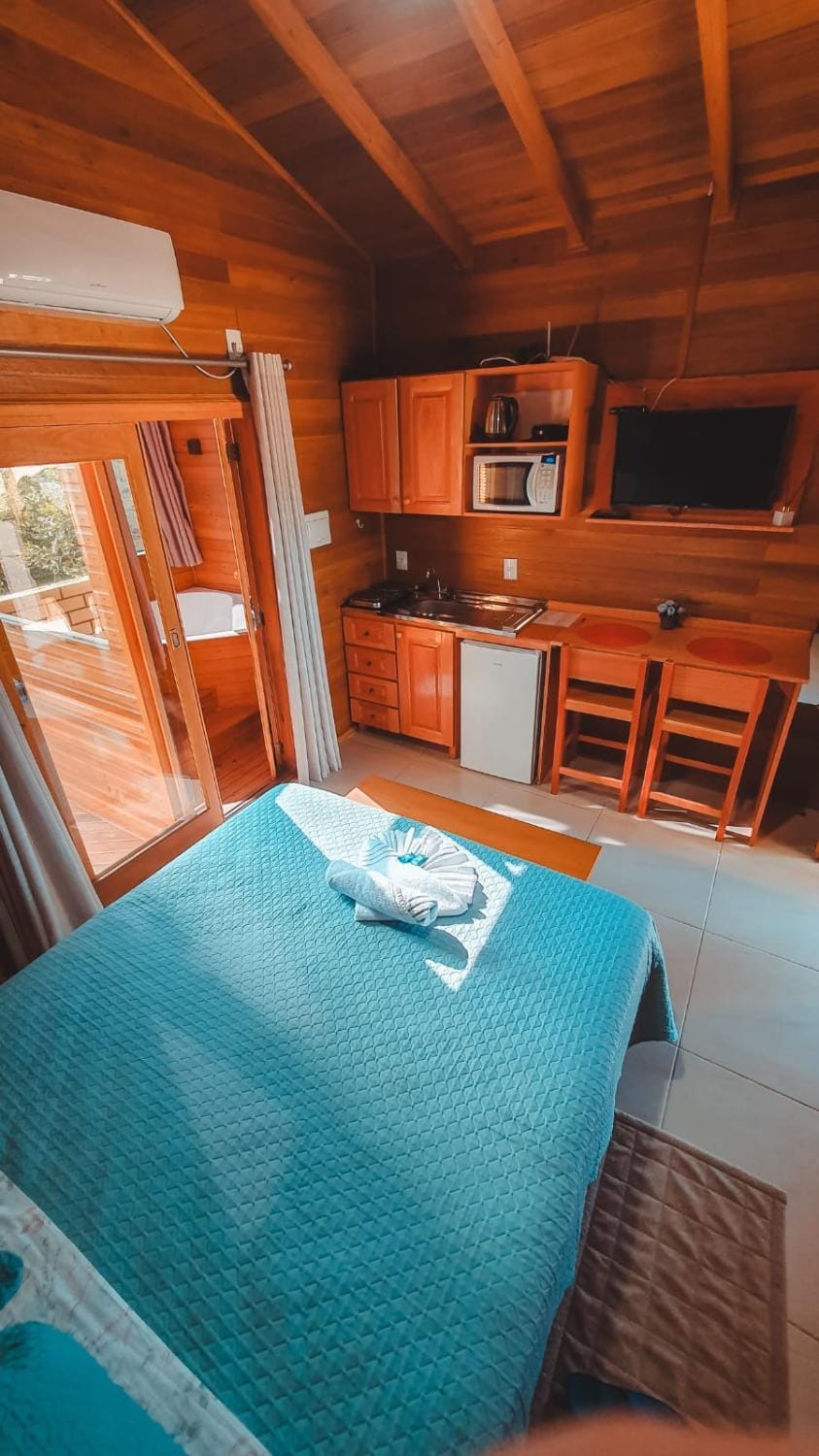 Hot Tub, View (from property/room), Photo of the whole room, minibar