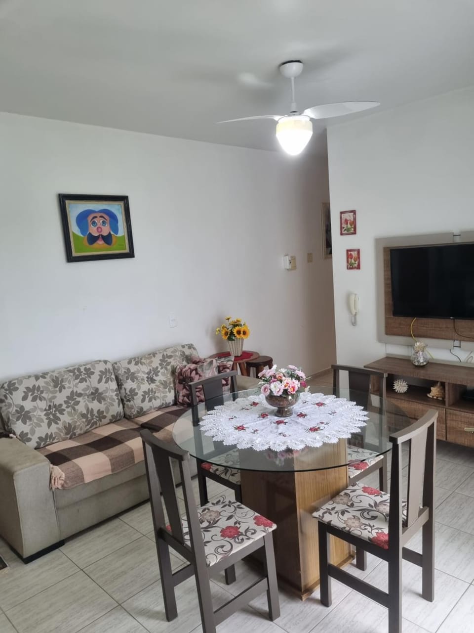 TV and multimedia, Living room, Dining area