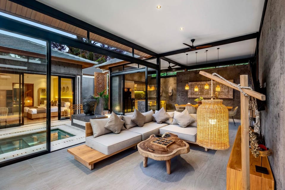 Living room, Seating area